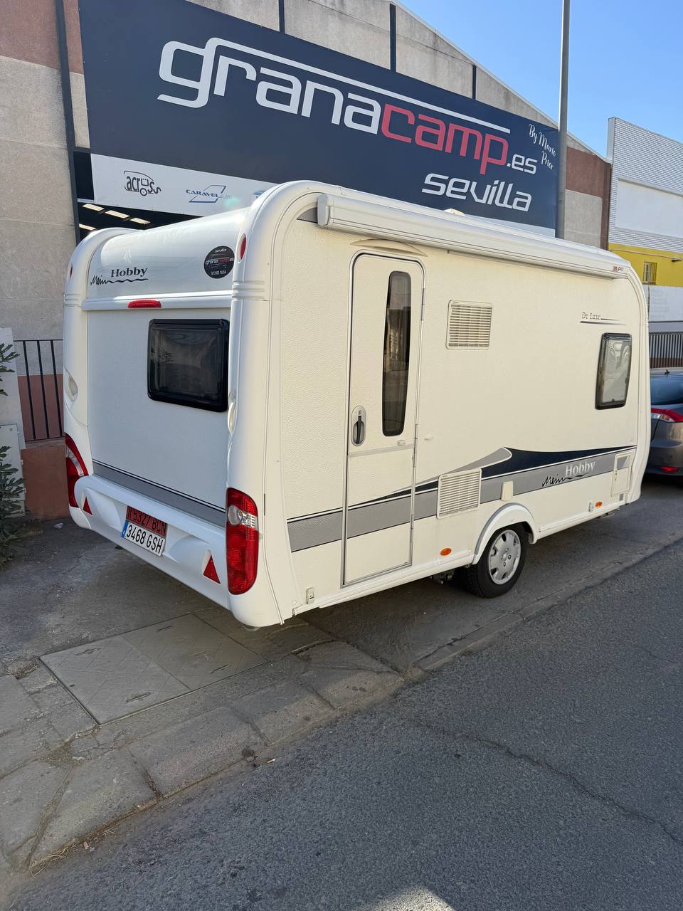 Hobby Luxe 400 SFE